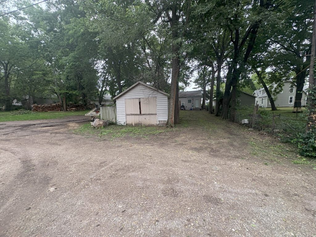 Landscaping in Hutchinson, KS